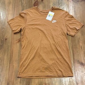 Nike Men's Tan Short Sleeve Tee